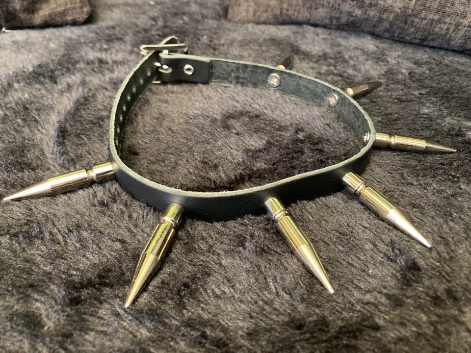 Large Spiked Leather Neckband Choker (1 Row)