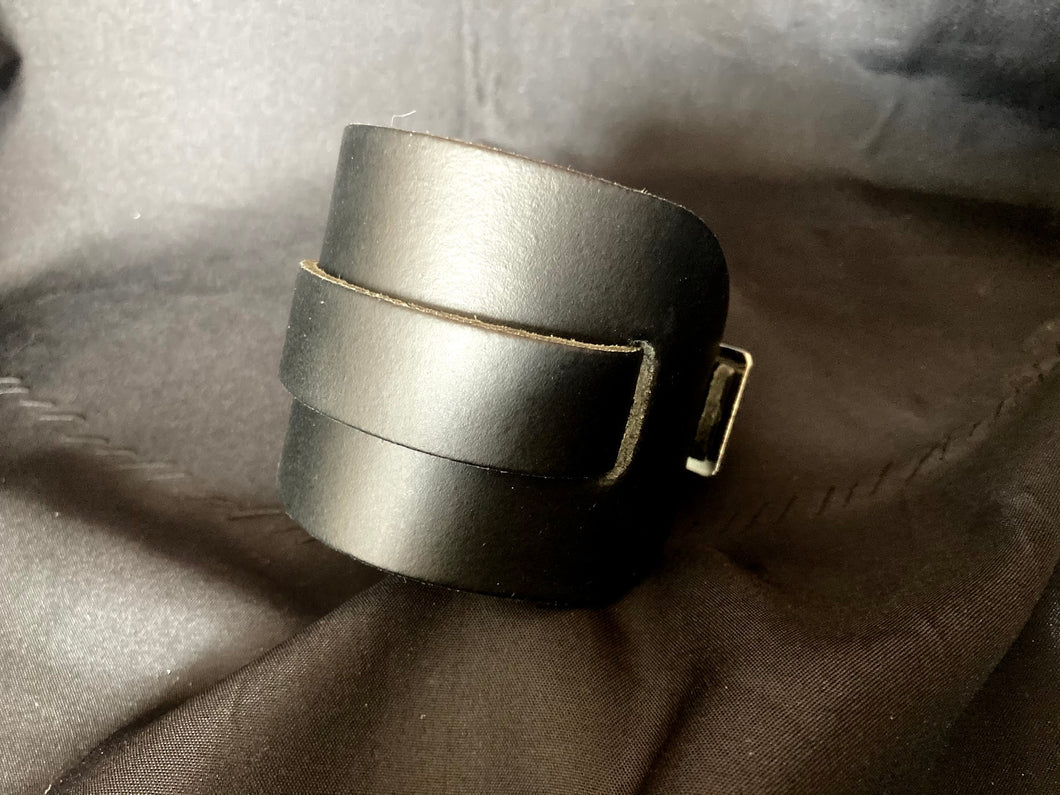 Plain One Strap Double Wristband (3 Row)